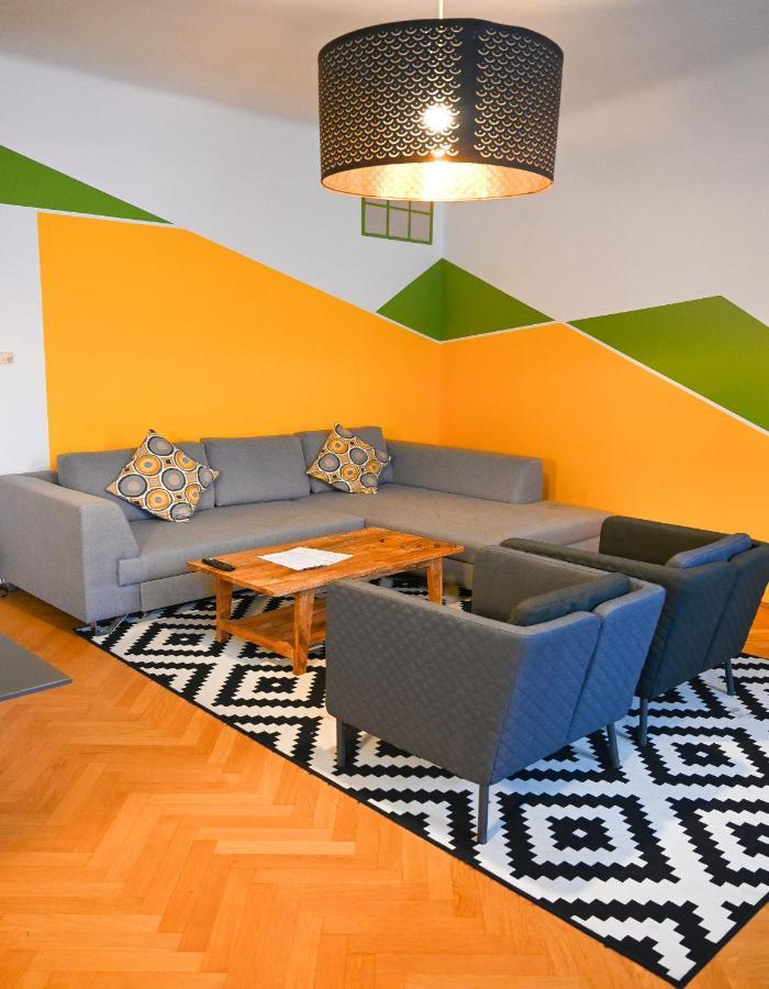 Exclusive Schoenbrunn Apartment